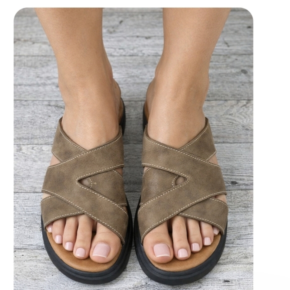 Ariat Shoes - Ariat Womens Brown Leather Cross Strap Slide Sandals Style 21432 Size 7.5 B